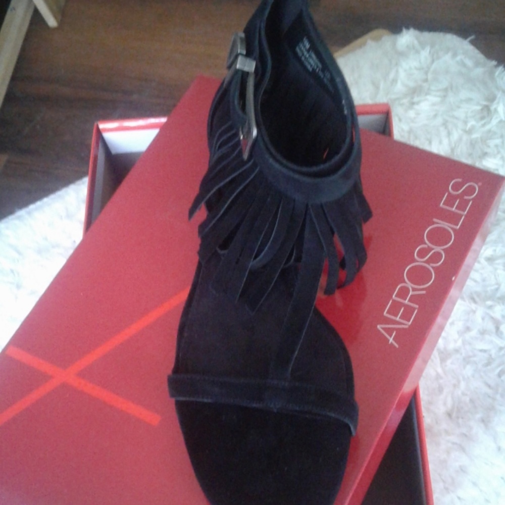 AEROSOLES Black suede with fridge  sandals